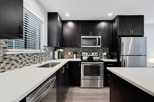 3301 Red River ST 312, Austin, TX 78705