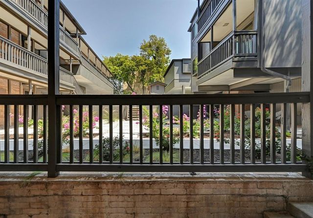 3301 Red River ST 312, Austin, TX 78705