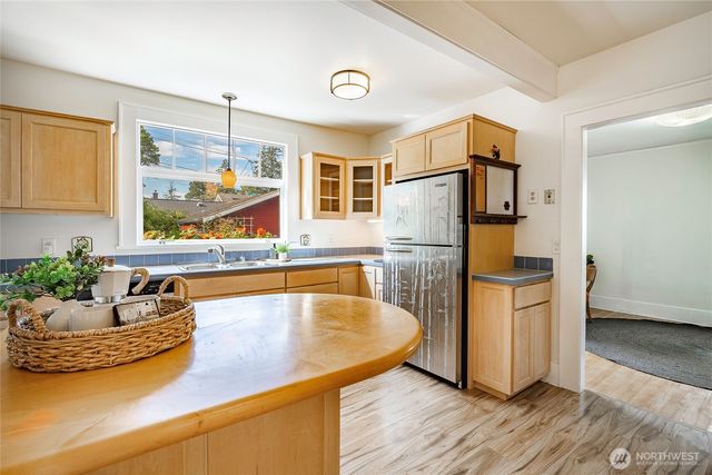 2817 Broadway, Bellingham, WA 98225