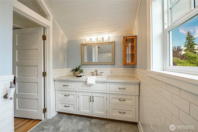 2817 Broadway, Bellingham, WA 98225