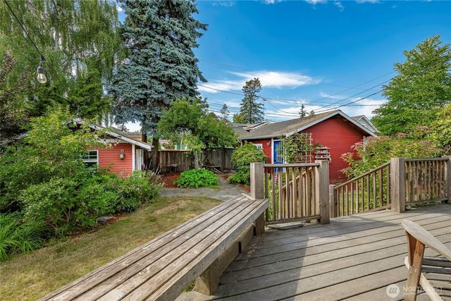 2817 Broadway, Bellingham, WA 98225