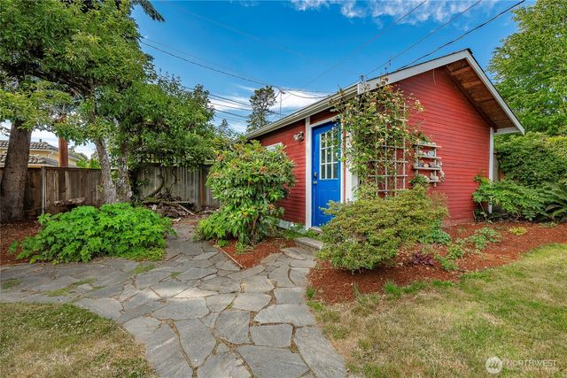 2817 Broadway, Bellingham, WA 98225