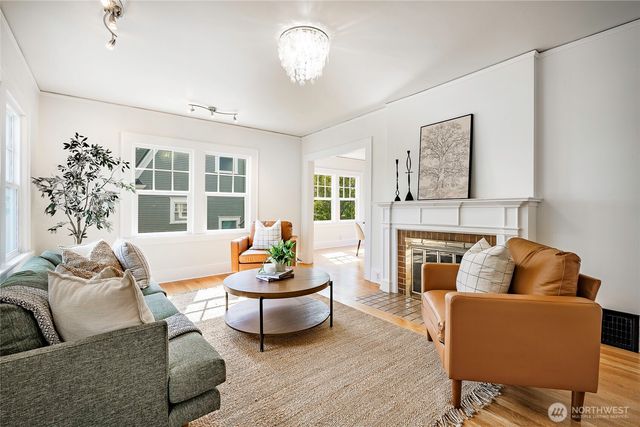 2817 Broadway, Bellingham, WA 98225