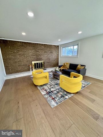 7023 DOLPHIN RD, Lanham, MD 20706