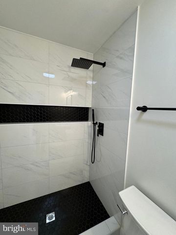 7023 DOLPHIN RD, Lanham, MD 20706