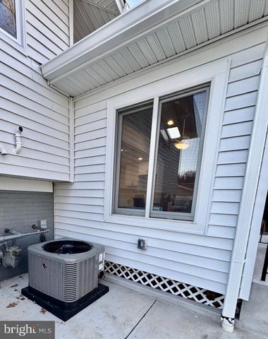 7023 DOLPHIN RD, Lanham, MD 20706