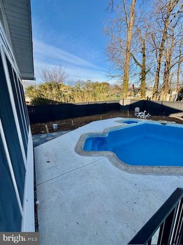 7023 DOLPHIN RD, Lanham, MD 20706