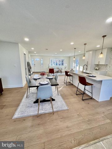 7023 DOLPHIN RD, Lanham, MD 20706