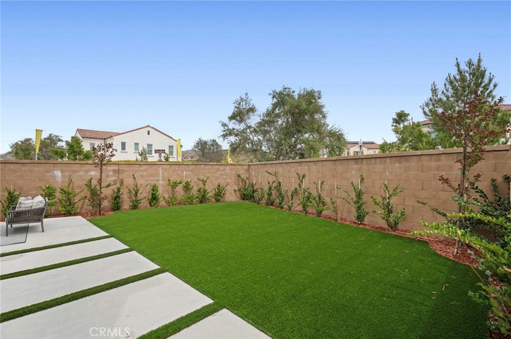 Image 35 of property listing at 122 Glydon, Irvine, CA 92618