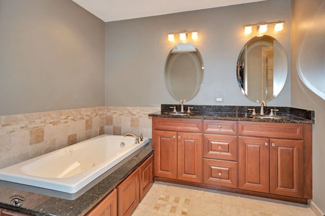 1121 Lacebark Court 1121, Darien, IL 60561