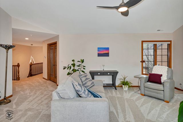 1121 Lacebark Court 1121, Darien, IL 60561