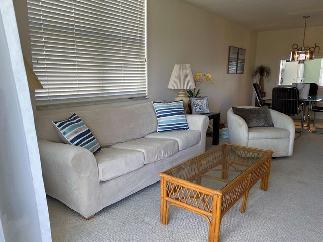 900 Dogwood Drive 340, Delray Beach, FL 33483
