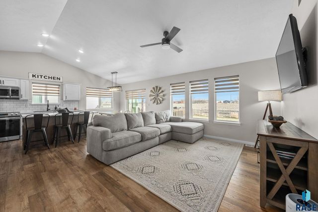 510 N Summit Ave Avenue, Tea, SD 57064