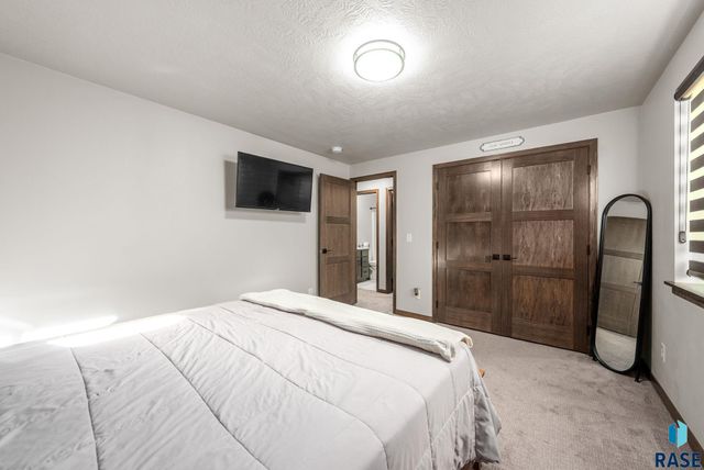 510 N Summit Ave Avenue, Tea, SD 57064