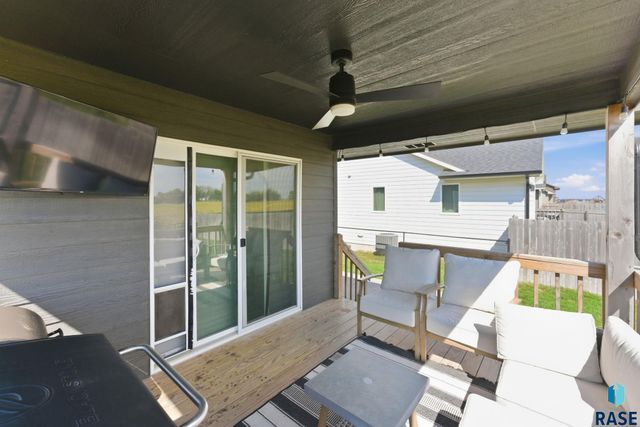 510 N Summit Ave Avenue, Tea, SD 57064