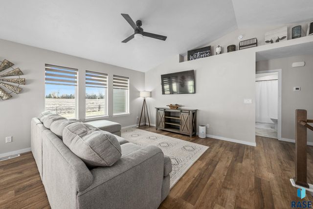 510 N Summit Ave Avenue, Tea, SD 57064