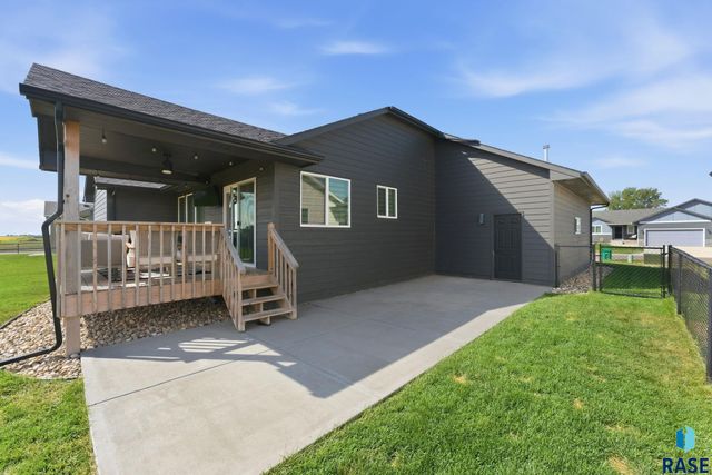510 N Summit Ave Avenue, Tea, SD 57064