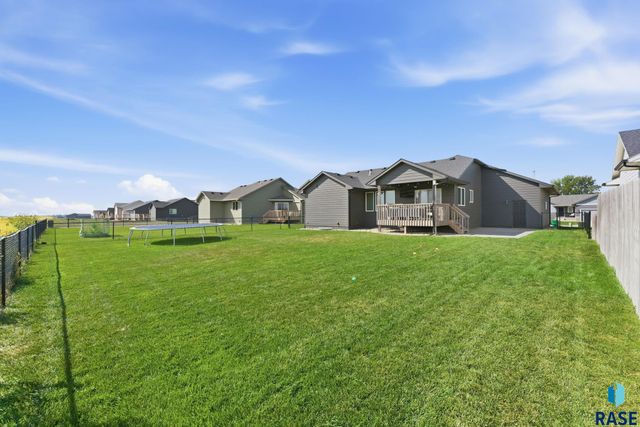 510 N Summit Ave Avenue, Tea, SD 57064