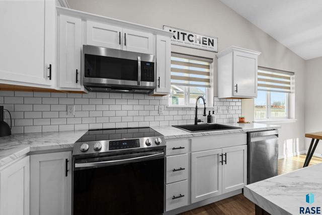 510 N Summit Ave Avenue, Tea, SD 57064