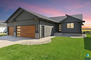 510 N Summit Ave Avenue, Tea, SD 57064