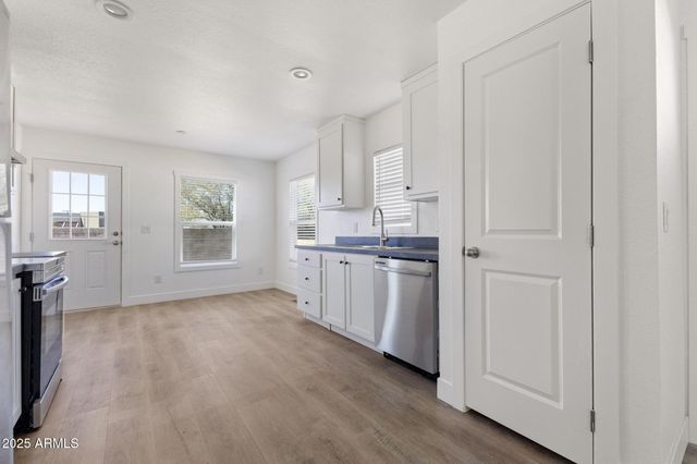 1368 S 76TH Place, Mesa, AZ 85209