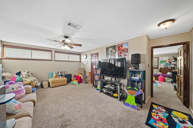 4410 County Road 63, Rosharon, TX 77583