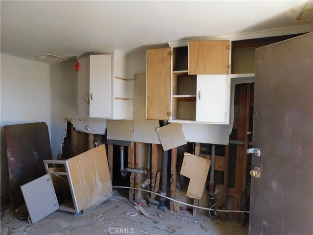 25372 Jade Road, Barstow, CA 92311