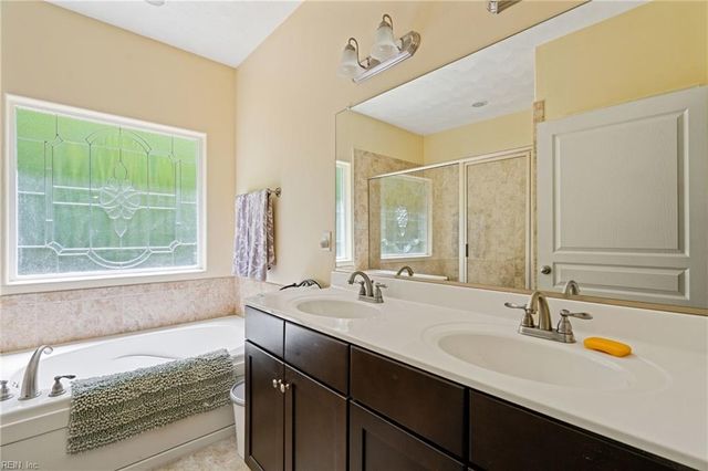 1031 Boundary DR, Suffolk, VA 23434