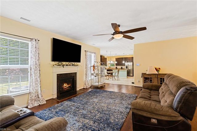 1031 Boundary DR, Suffolk, VA 23434