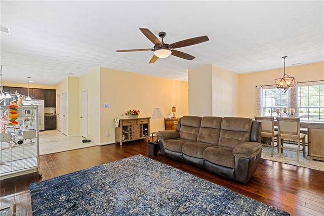 1031 Boundary DR, Suffolk, VA 23434