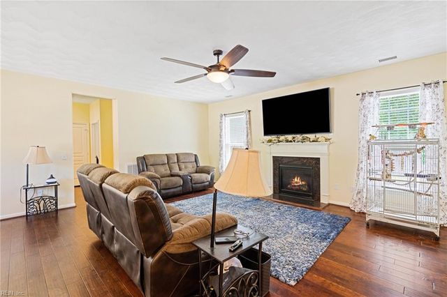 1031 Boundary DR, Suffolk, VA 23434