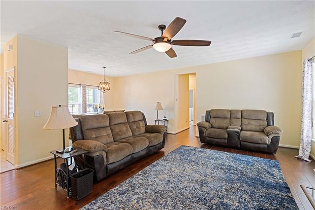 1031 Boundary DR, Suffolk, VA 23434