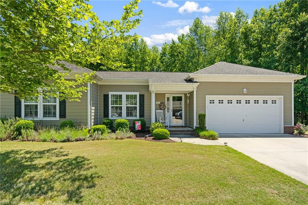 1031 Boundary DR, Suffolk, VA 23434