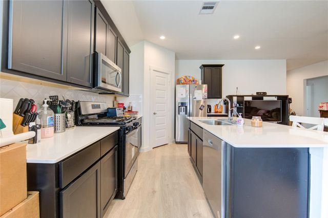 1106 Isola Bella Drive, Richmond, TX 77406