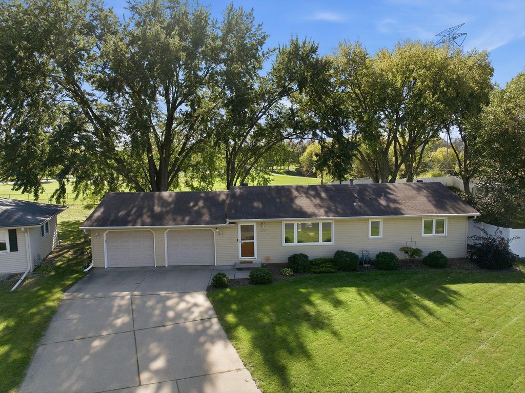2128 Shale Lane, Eagan, MN 55122 — photo 2