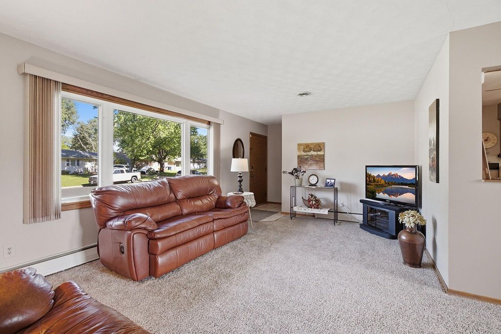 2128 Shale Lane, Eagan, MN 55122 — photo 5