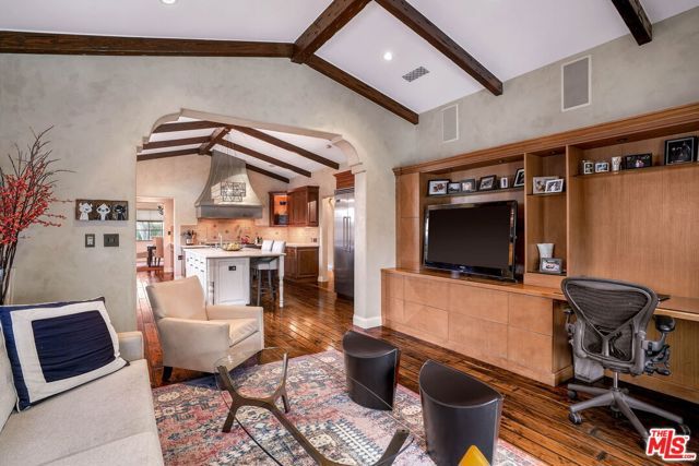 101 S Kilkea Drive, Los Angeles, CA 90048