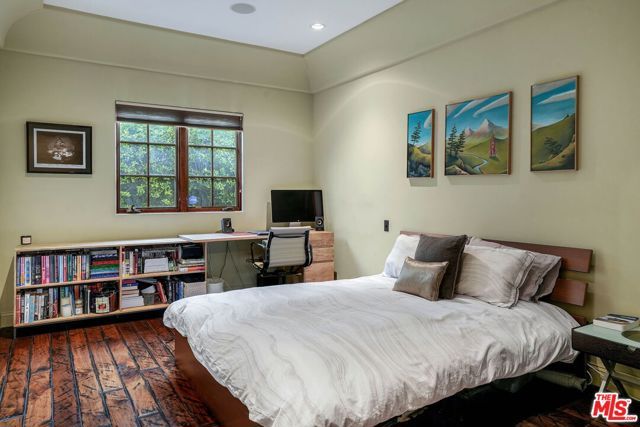 101 S Kilkea Drive, Los Angeles, CA 90048