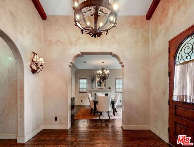 101 S Kilkea Drive, Los Angeles, CA 90048