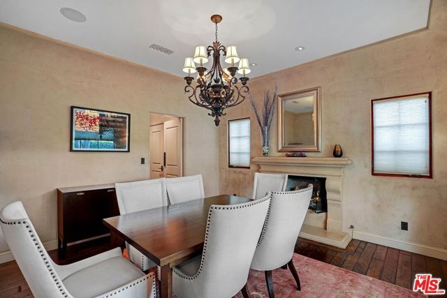 101 S Kilkea Drive, Los Angeles, CA 90048