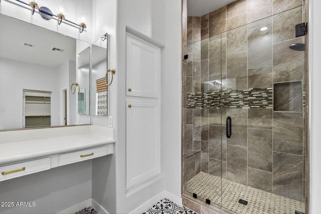 6858 W PEAK VIEW Road, Peoria, AZ 85383