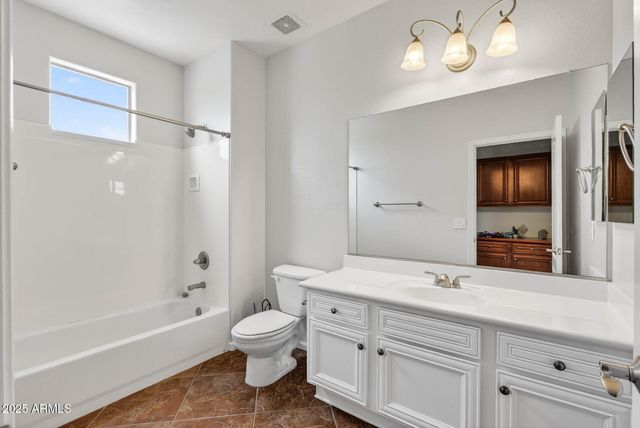 6858 W PEAK VIEW Road, Peoria, AZ 85383