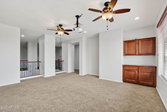 6858 W PEAK VIEW Road, Peoria, AZ 85383