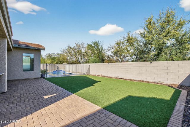 6858 W PEAK VIEW Road, Peoria, AZ 85383