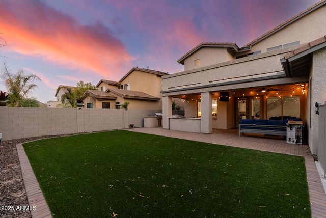 6858 W PEAK VIEW Road, Peoria, AZ 85383