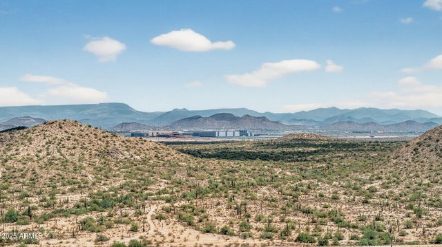 6858 W PEAK VIEW Road, Peoria, AZ 85383