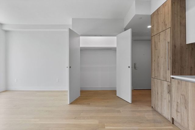 1055 Cambridge St 301, Cambridge, MA 02139