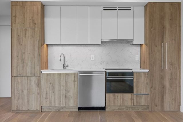 1055 Cambridge St 301, Cambridge, MA 02139