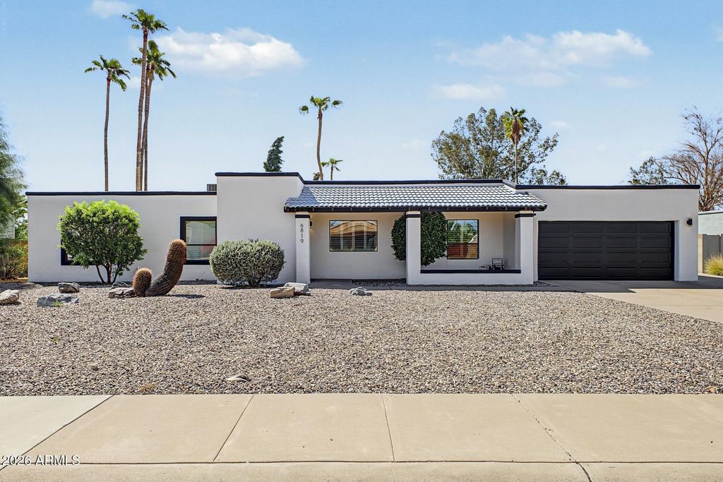 6819 E LUDLOW Drive, Scottsdale, AZ 85254 — photo 2