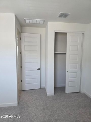 9750 S 12TH Street S, Phoenix, AZ 85042